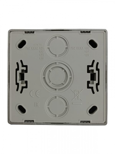 752-3500-139 Розетка компьютерная 1-м ОП RJ45 LETO платина LEZARD  фото 3