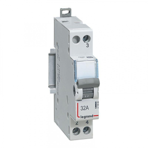 412900 Переключатель CX3 ПК 32А Leg 