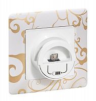 753011 Станция зарядная Valena Life MicroUSB 240В/5В 1500мА с лиц. панелью бел. Leg 